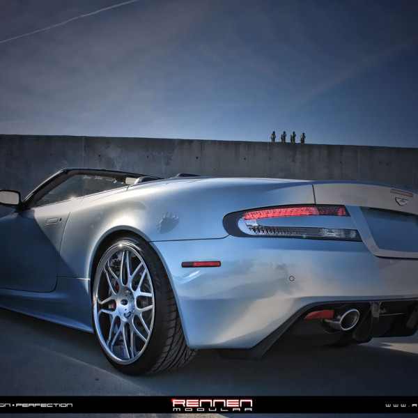 Aston-Martin-DBS_Rennen-R8_1