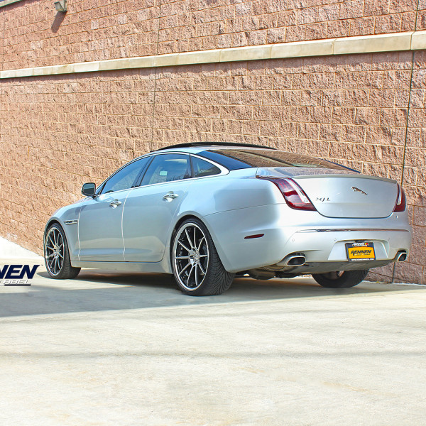 Jaguar _ Rennen Blue C10 (1)